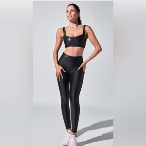 Heroine Sport Shiny Black Leggings